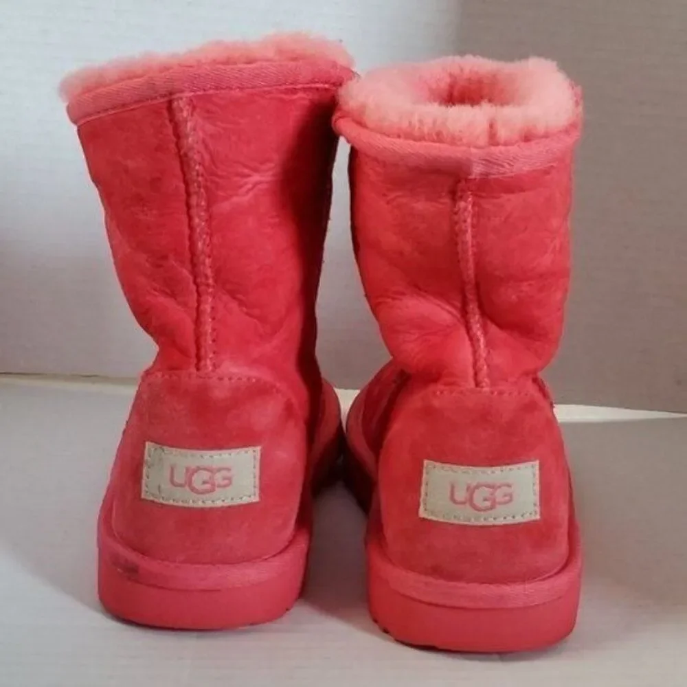 UGG Boots Classic Short II Samba Red Winter Snow BOOT BIG GIRLS YOUTH KIDS 4